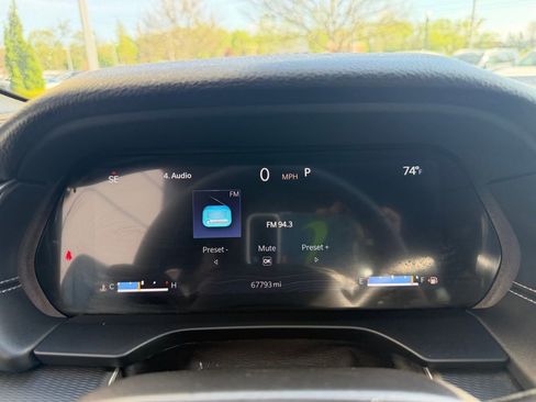 Used 2023 Jeep Grand Cherokee L Laredo image 14