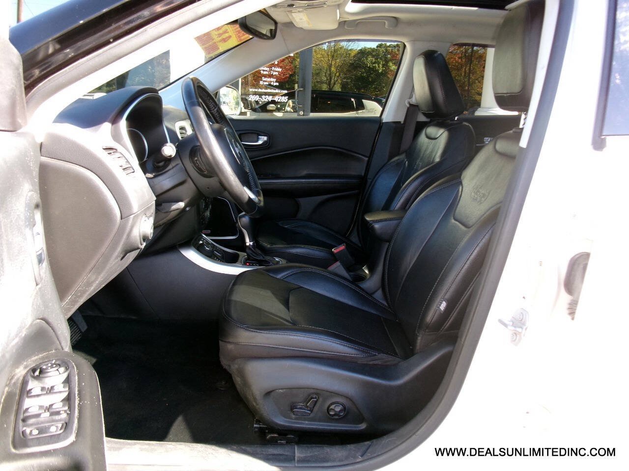 Used 2019 Jeep Compass High Altitude AWD/4WD image 9
