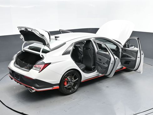 New 2025 Hyundai Elantra N image 18
