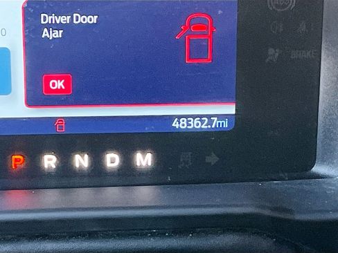 Used 2023 Ford Bronco Badlands image 12