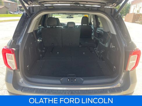 Certified 2023 Ford Explorer XLT w/ Equipment Group 202A AWD/4WD image 29