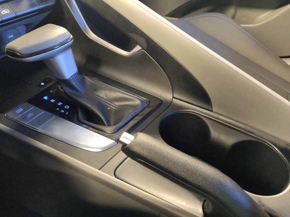 Used 2025 Hyundai Elantra Sport FWD image 26