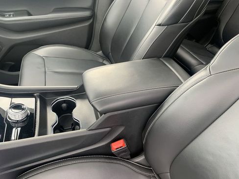 Used 2024 Jeep Grand Cherokee L Limited image 21