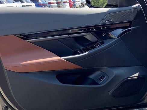 New 2026 BMW 550e xDrive w/ Executive Package image 10