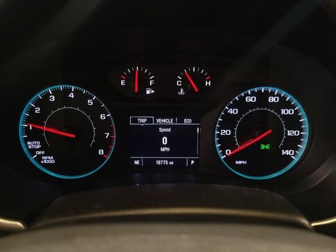 Used 2025 Chevrolet Malibu LT FWD image 23