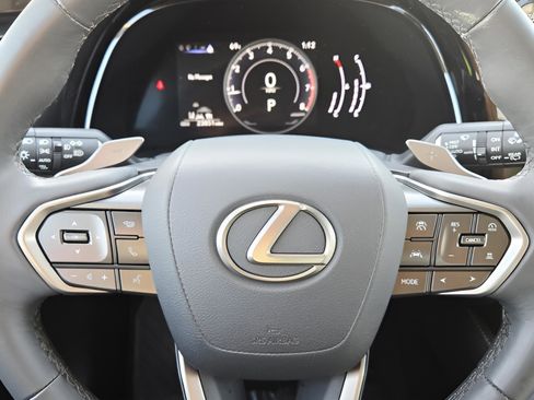 Used 2024 Lexus RX 350 FWD w/ Technology Package image 22