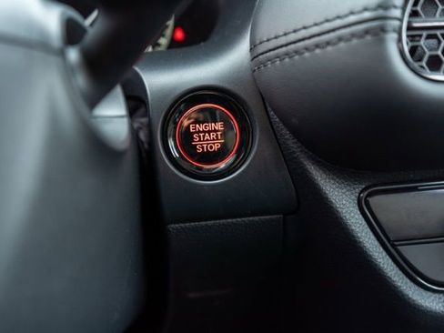 Used 2024 Honda HR-V LX image 23