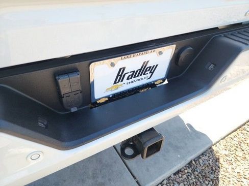 Used 2022 GMC Sierra 2500 AT4 w/ AT4 Preferred Package image 16