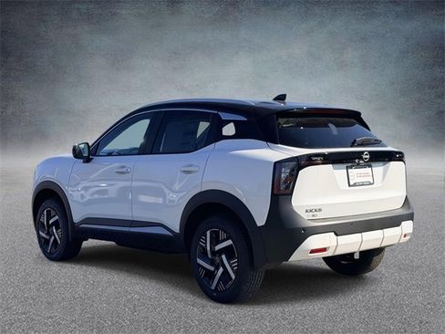 New 2026 Nissan Kicks SV image 4