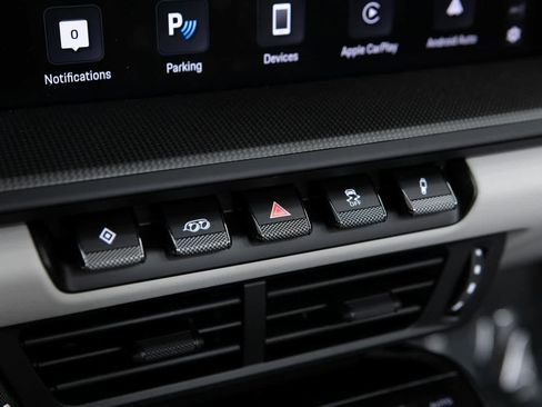 Certified 2025 Porsche 911 Carrera image 21