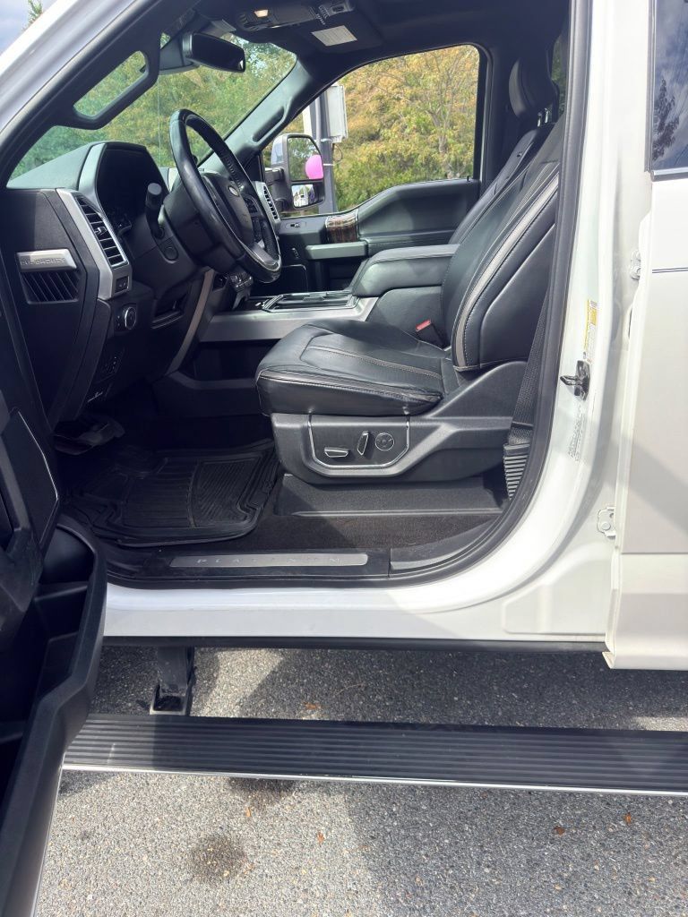 Used 2017 Ford F350 Platinum w/ Platinum Ultimate Package AWD/4WD image 10