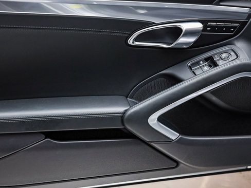 Used 2025 Porsche 718 Boxster S image 17