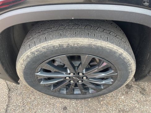 Certified 2023 Chevrolet Traverse RS FWD image 25