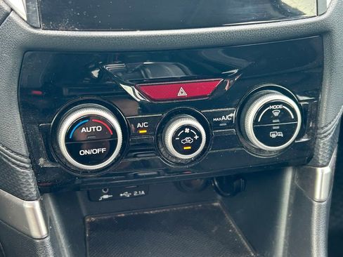 Used 2020 Subaru Forester Premium image 29