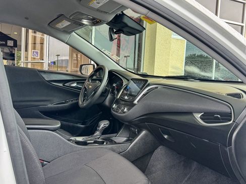 Used 2024 Chevrolet Malibu LT image 19