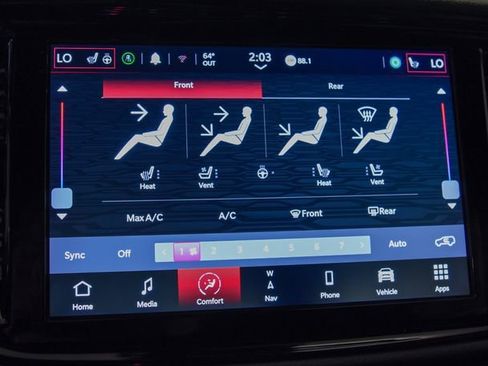 Used 2025 Dodge Durango GT AWD/4WD image 24