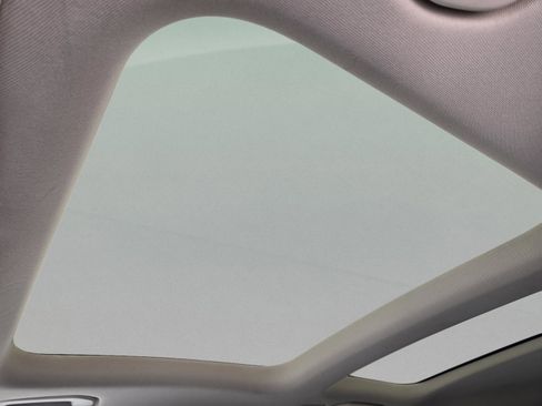 Used 2018 Mercedes-Benz GLC 300 image 20