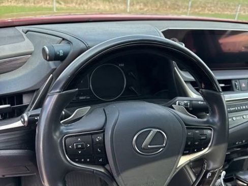 Used 2021 Lexus ES 300h w/ Premium Package image 11