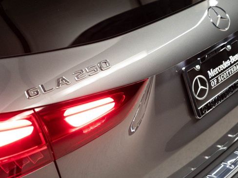 New 2026 Mercedes-Benz GLA 250 4MATIC image 9