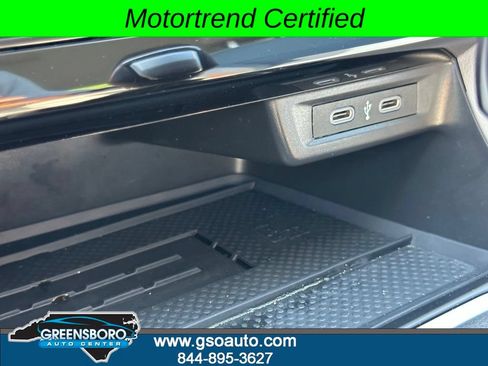 Used 2025 Volkswagen Jetta SE FWD image 27