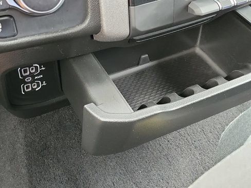 Used 2025 RAM 1500 Tradesman AWD/4WD image 31