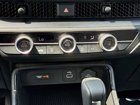 Used 2023 Honda CR-V LX image 16