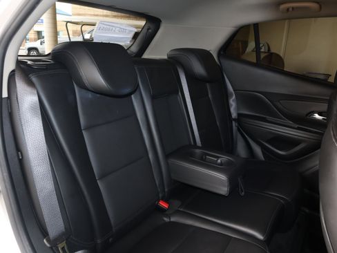 Used 2019 Buick Encore Essence AWD/4WD image 43