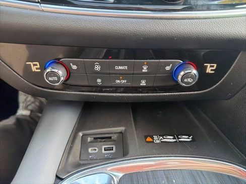 Certified 2023 Buick Enclave Essence w/ Experience Buick Package FWD image 31