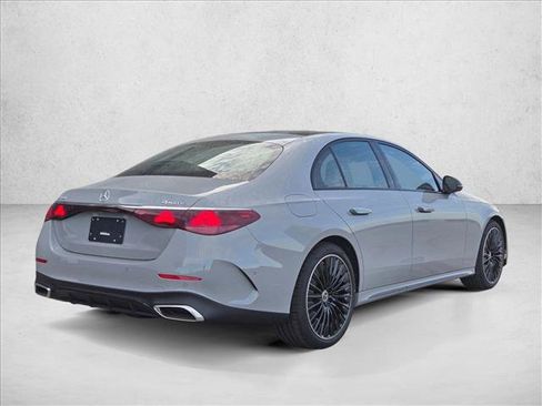 New 2026 Mercedes-Benz E 450 4MATIC Sedan image 2