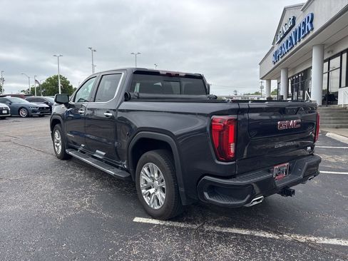 Used 2023 GMC Sierra 1500 Denali w/ Technology Package AWD/4WD image 5