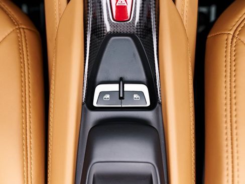 Used 2022 Ferrari F8 Tributo image 83