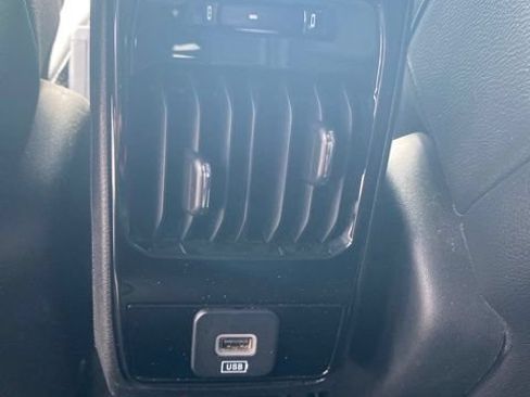 Used 2024 Jeep Compass Latitude w/ Altitude Special Edition AWD/4WD image 31