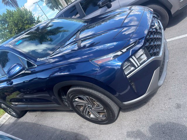 Used 2022 Hyundai Santa Fe SE FWD image 4