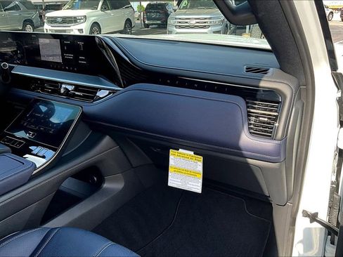 Certified 2026 INFINITI QX80 4WD w/ Sport Exterior Package image 21