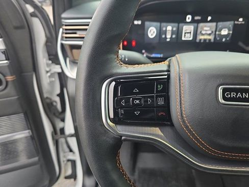 Used 2023 Jeep Grand Wagoneer L Series III image 18