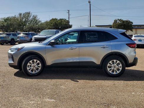 Used 2024 Ford Escape Active AWD/4WD image 4