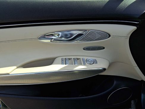 Used 2024 Genesis GV70 2.5T w/ Select Package AWD/4WD image 14
