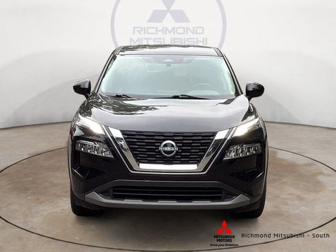 Used 2023 Nissan Rogue SV FWD image 8
