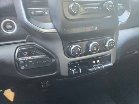 Used 2021 RAM 2500 Big Horn AWD/4WD image 28
