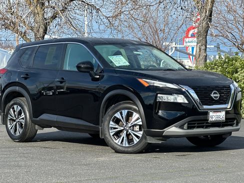 Certified 2023 Nissan Rogue SV image 2