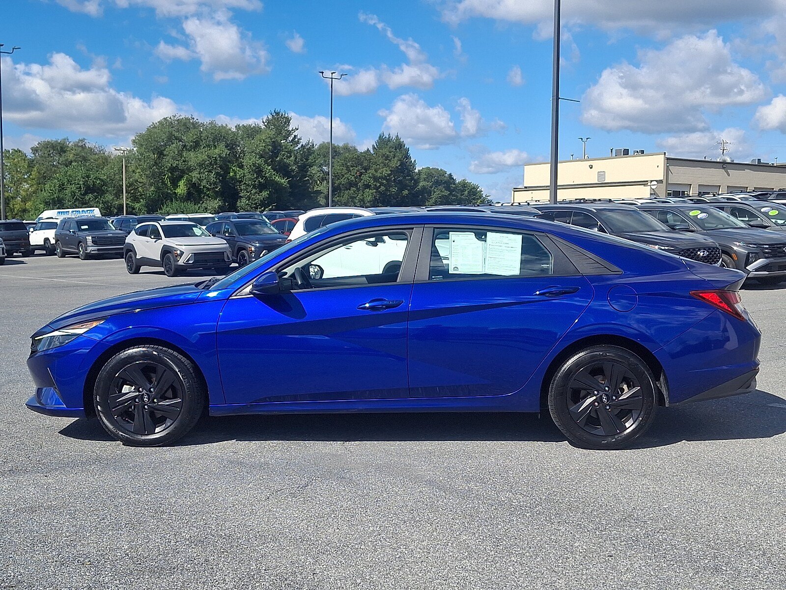 Certified 2023 Hyundai Elantra SEL FWD image 8