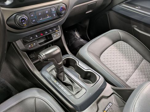 Used 2020 Chevrolet Colorado Z71 image 13