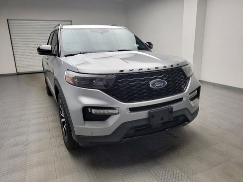 Used 2020 Ford Explorer ST w/ Premium Technology Package image 14