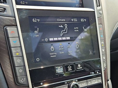Used 2024 INFINITI Q50 Sensory AWD/4WD image 17