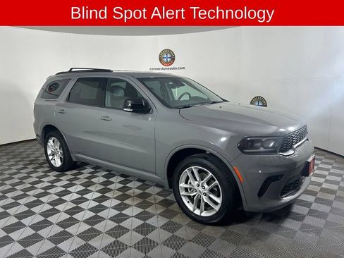 Used 2025 Dodge Durango GT AWD/4WD image 16