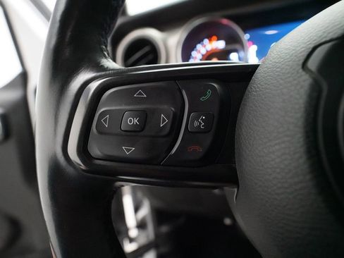 Used 2018 Jeep Wrangler Unlimited Sport S AWD/4WD image 17