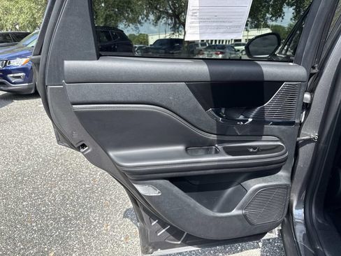 Used 2021 Lincoln Corsair FWD image 13