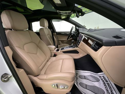 Used 2021 Porsche Macan S image 29