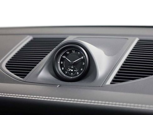 New 2026 Porsche Macan S image 23