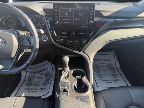 Used 2021 Toyota Camry XSE w/ Cold Weather Package image 11